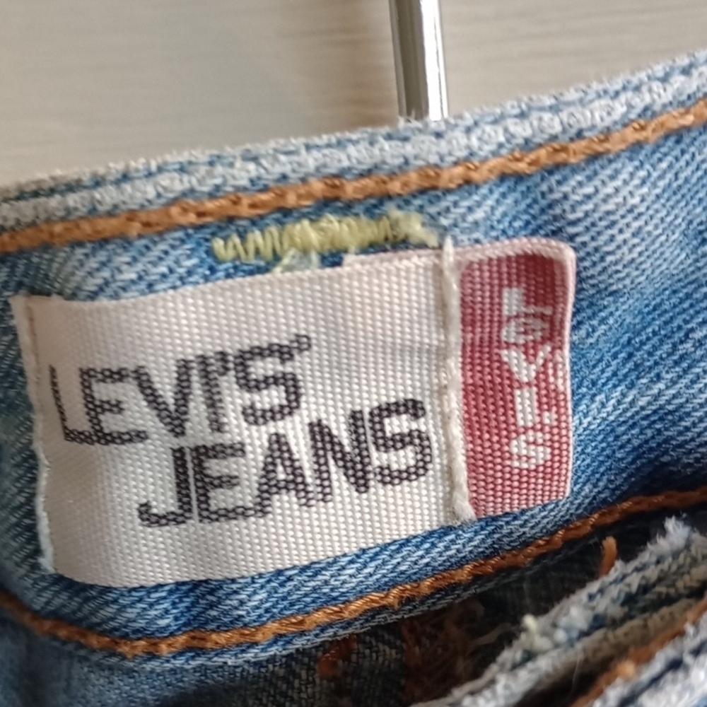 Levi's‎ Denim Mini Skirt with Distressed Accents - Picture 2 of 15